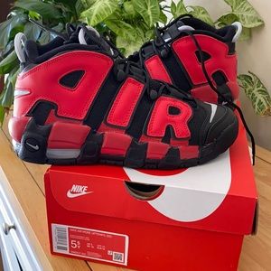 Nike air more uptempo